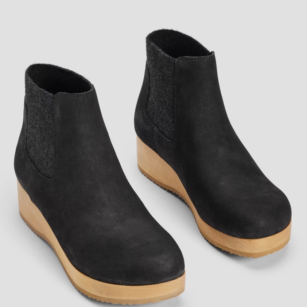 Eileen Fisher Words Oiled Nubuck Clog Bootie - Picture 2 of 10